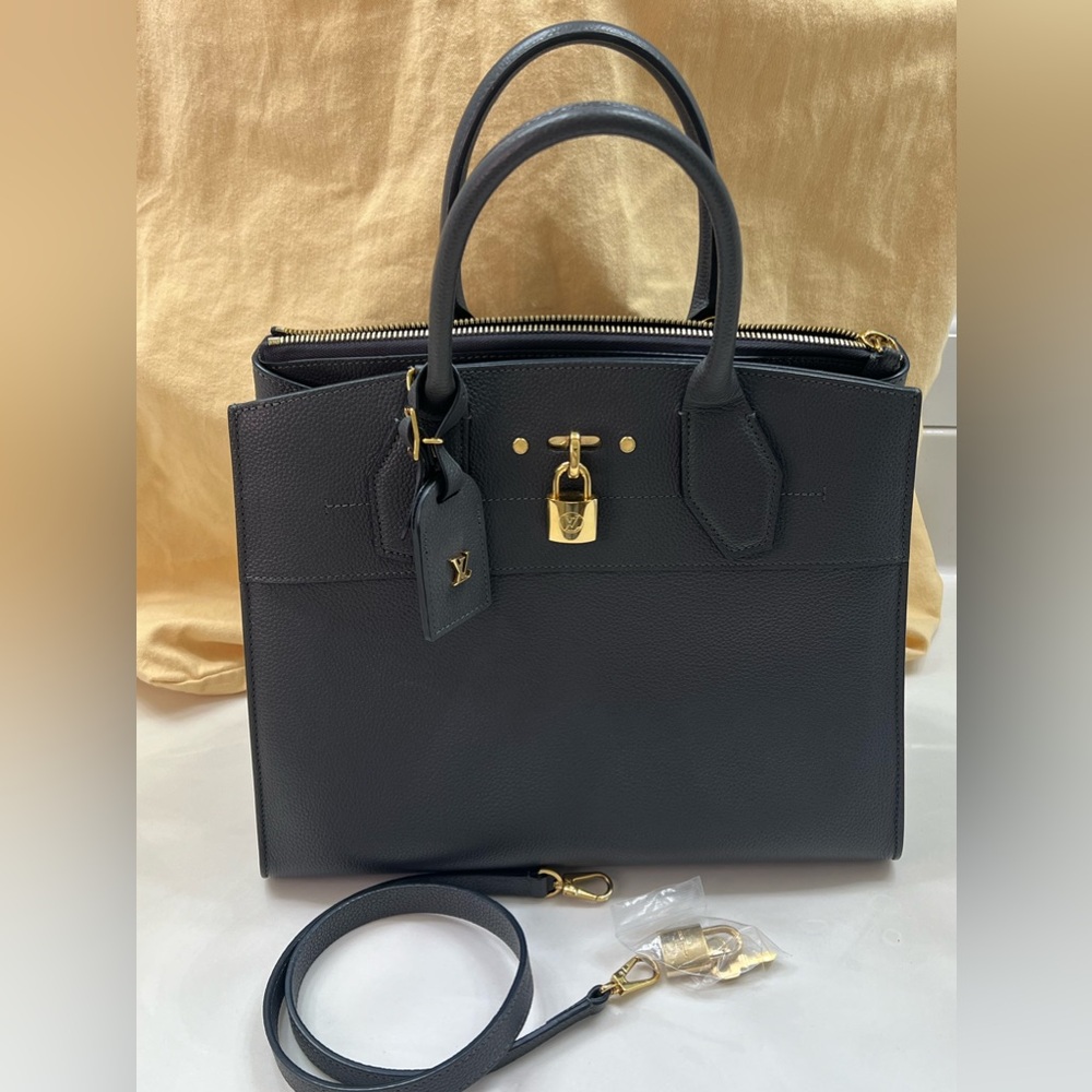SOLD Louis Vuitton City Steamer Shoulder Bag MM Black Leather with strap